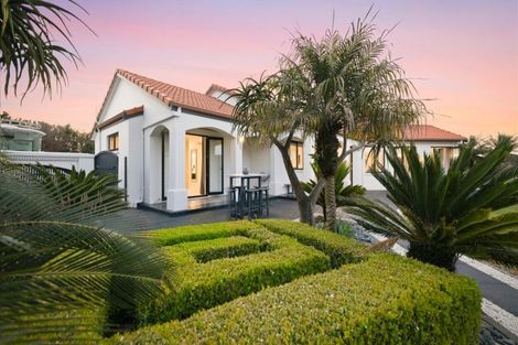 Photo of property in 15 Saint Clair Place, Papamoa Beach, Papamoa, 3118