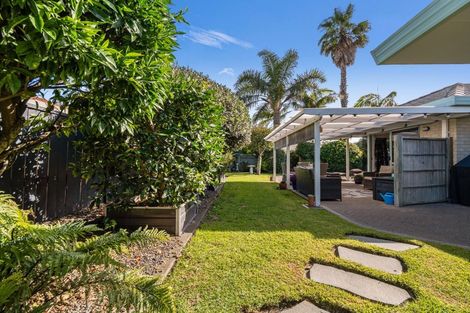 Photo of property in 12 Sandhurst Drive, Papamoa Beach, Papamoa, 3118