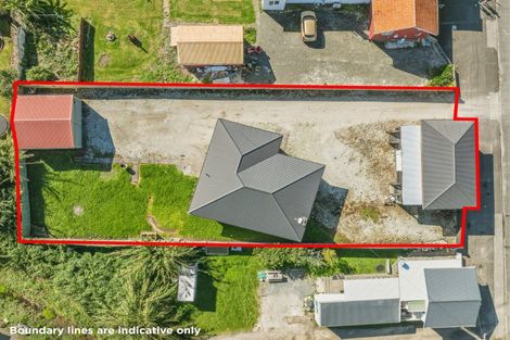 Photo of property in 16 Ruawai Wharf Road, Ruawai, 0530