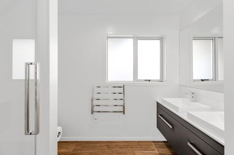 Photo of property in 29 Hunter Crescent, Wanaka, 9305