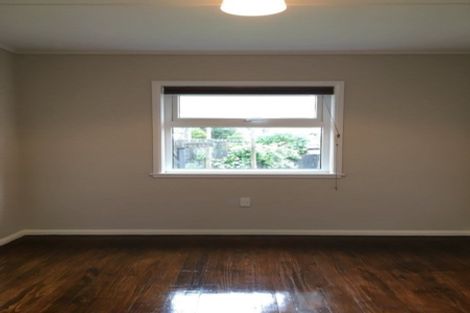 Photo of property in 24 Woodside Road, Massey, Auckland, 0614