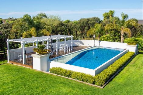Photo of property in 22 Royal Ascot Drive, Papamoa Beach, Te Puke, 3187