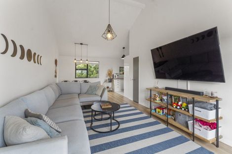 Photo of property in 7 Vera Lane, Paraparaumu, 5032