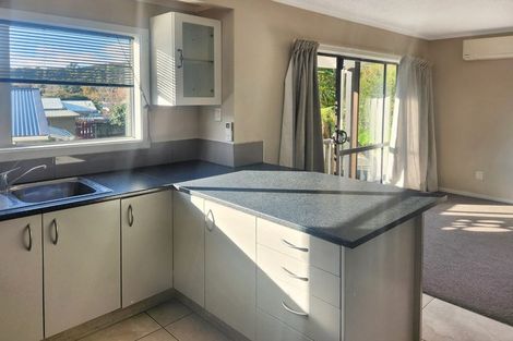 Photo of property in 16 Crystal Grove, Birchville, Upper Hutt, 5018