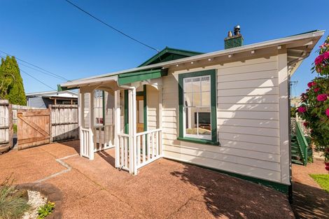 Photo of property in 47 Newington Road, Henderson, Auckland, 0612