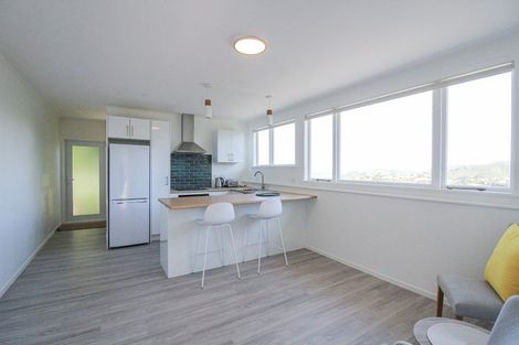 Photo of property in 12 Mataroa Avenue, Northland, Wellington, 6012