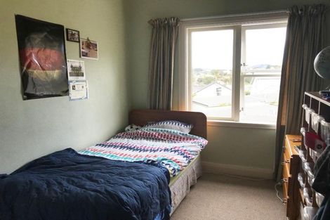 Photo of property in 25 Omar Street, Khandallah, Wellington, 6035