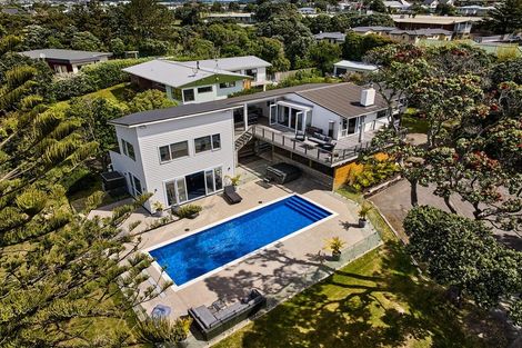 Photo of property in 5b Whitehouse Road, Titahi Bay, Porirua, 5022