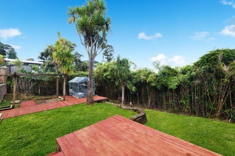 Photo of property in 6 Finn Place, Totara Vale, Auckland, 0629