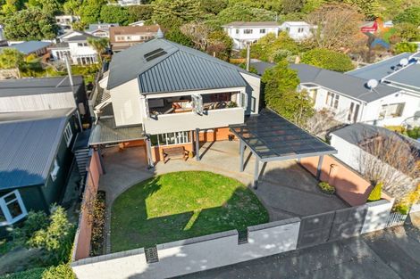 Photo of property in 57 Oroua Street, Eastbourne, Lower Hutt, 5013