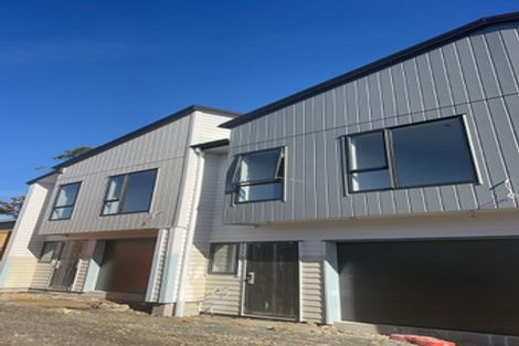 Photo of property in 30a/2 Tirimoana Road, Te Atatu South, Auckland, 0602