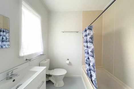 Photo of property in 13 Lavelle Road, Henderson, Auckland, 0612