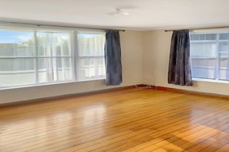 Photo of property in 23 Holland Crescent, Bulls, 4818