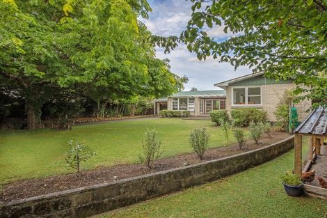 Photo of property in 6 Cobham Crescent, Waipukurau, 4200