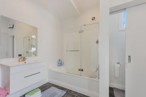 Photo of property in 5 Van Diemen Street, Nelson South, Nelson, 7010