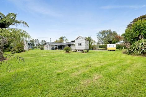 Photo of property in 5 Dunn Street, Egmont Village, 4372