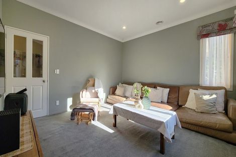 Photo of property in 73 Amesbury Drive, Churton Park, Wellington, 6037