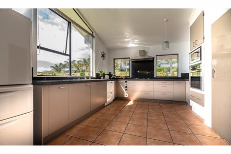 Photo of property in 38 Riddell Road, Kerikeri, 0230