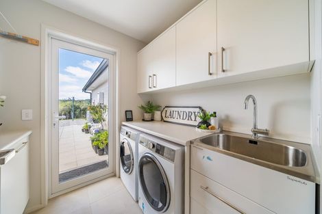 Photo of property in 303 Fairview Drive, Akatarawa, Upper Hutt, 5372