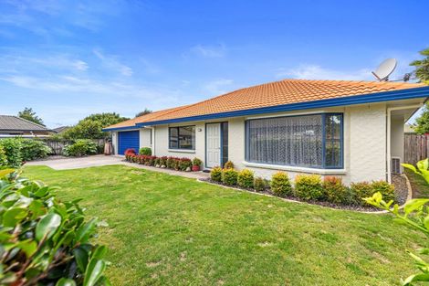Photo of property in 37 Beachlands Place, Papamoa Beach, Papamoa, 3118