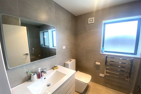 Photo of property in 133b Lancaster Road, Beach Haven, Auckland, 0626