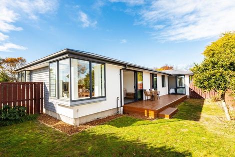 Photo of property in 2/18 Mervyn Drive, Avondale, Christchurch, 8061