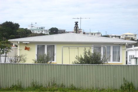 Photo of property in 36 Paritutu Road, Spotswood, New Plymouth, 4310