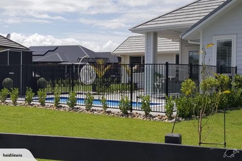 Photo of property in 32 Mike Smith Drive, Cambridge, 3434