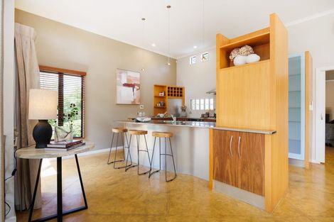 Photo of property in 3 The Oaks, Awapuni, Palmerston North, 4412