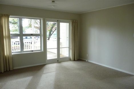 Photo of property in 119 Riverpark Crescent, Henderson, Auckland, 0610