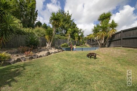 Photo of property in 14 Elliot Street, Riverhead, 0820