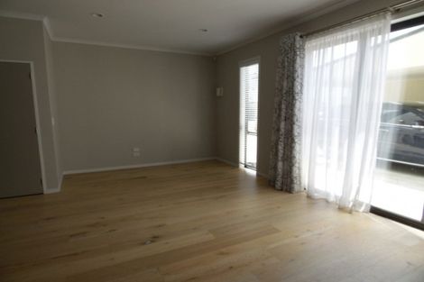 Photo of property in 213 Hobsonville Point Road, Hobsonville, Auckland, 0616