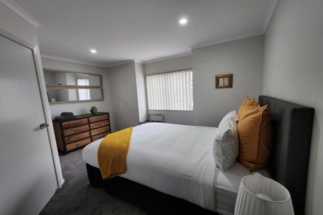 Photo of property in 22 Wallson Crescent, Wiri, Auckland, 2104