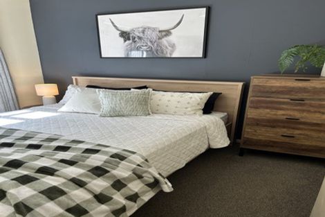 Photo of property in 1/12 Gradwell Place, Two Mile Bay, Taupo, 3330