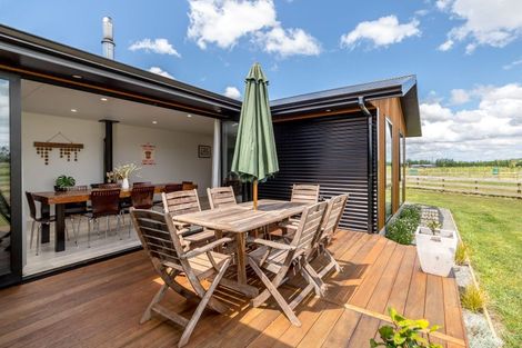 Photo of property in 64 Matapihi Road, Te Ore Ore, Masterton, 5886