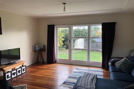 Photo of property in 46 Fergusson Street, Stoke, Nelson, 7011