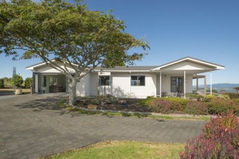 Photo of property in 57 Town Point Road, Maketu, 3189