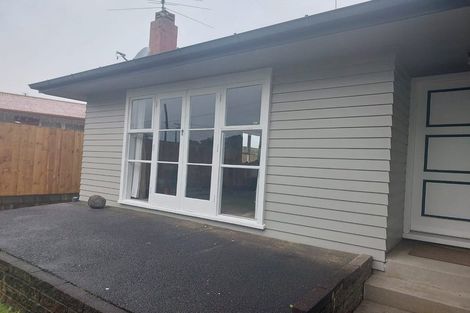 Photo of property in 15 Wakefield Road, Favona, Auckland, 2024
