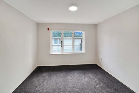 Photo of property in 2 Argyle Grove, Trentham, Upper Hutt, 5018