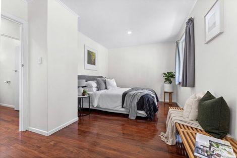 Photo of property in 1/91 Selwyn Crescent, Forrest Hill, Auckland, 0620