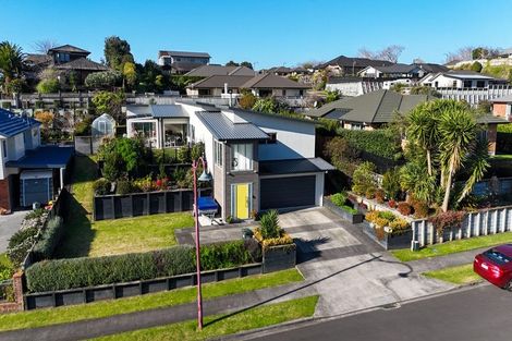 Photo of property in 17 Redwood Crescent, Hurdon, New Plymouth, 4310