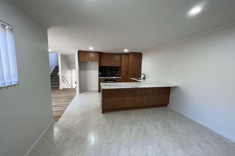 Photo of property in 5d Cosy Place, Howick, Auckland, 2014