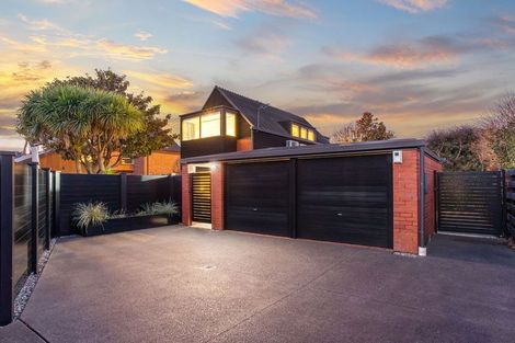 Photo of property in 114b Memorial Avenue, Burnside, Christchurch, 8053