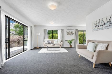 Photo of property in 25 Septimus Place, Henderson, Auckland, 0612