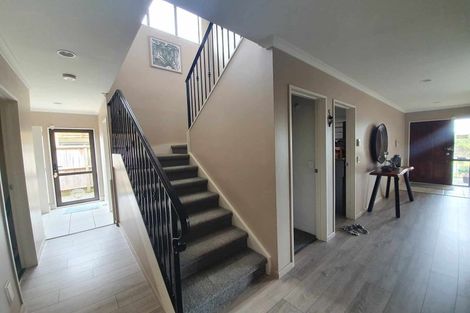 Photo of property in 21 Cambrian Street, Churton Park, Wellington, 6037