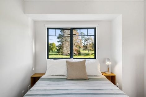 Photo of property in 54 Wairoa Road, Narrow Neck, Auckland, 0624