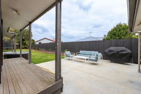 Photo of property in 9 Flemington Place, Nawton, Hamilton, 3200