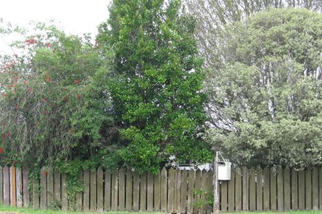 Photo of property in 23 Woodside Road, Massey, Auckland, 0614