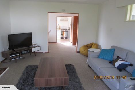 Photo of property in 90 Kenmore Street, Newlands, Wellington, 6037