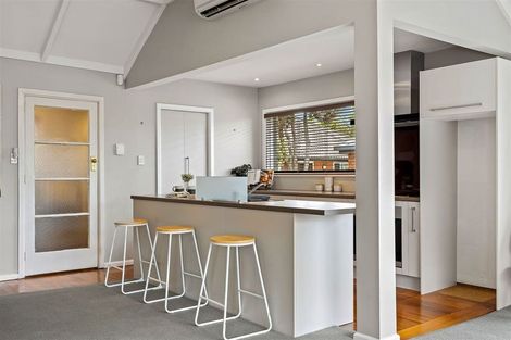 Photo of property in 73 Harris Crescent, Papanui, Christchurch, 8053